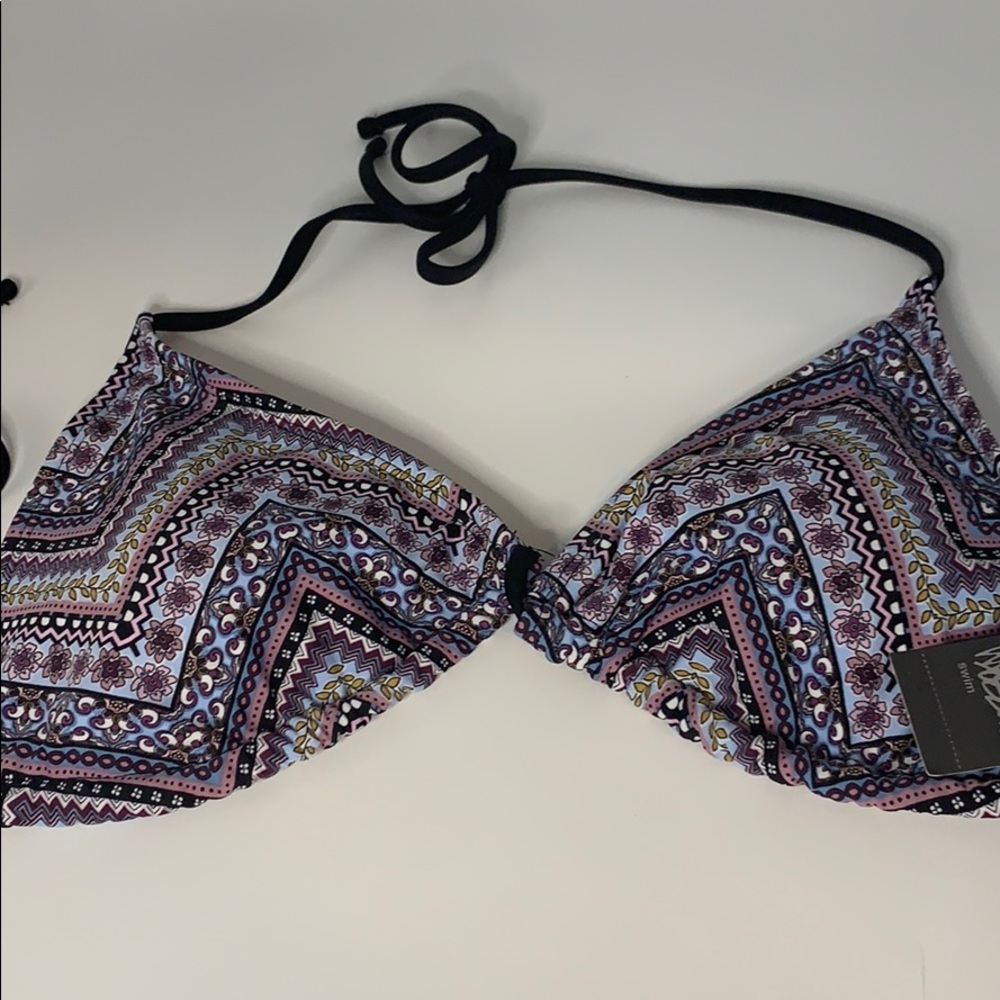 Bikini separates top